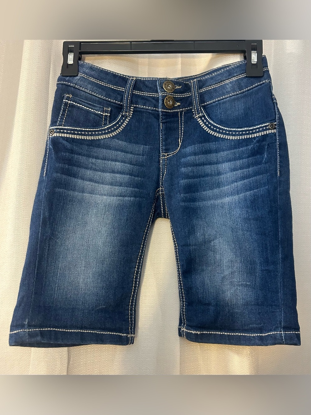 Mudd Girls High Rise Double Button Bermuda Denim Shorts Size 10